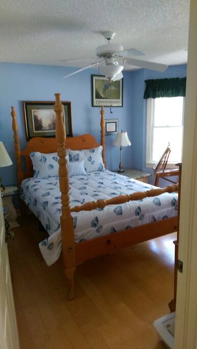 Airy bright room