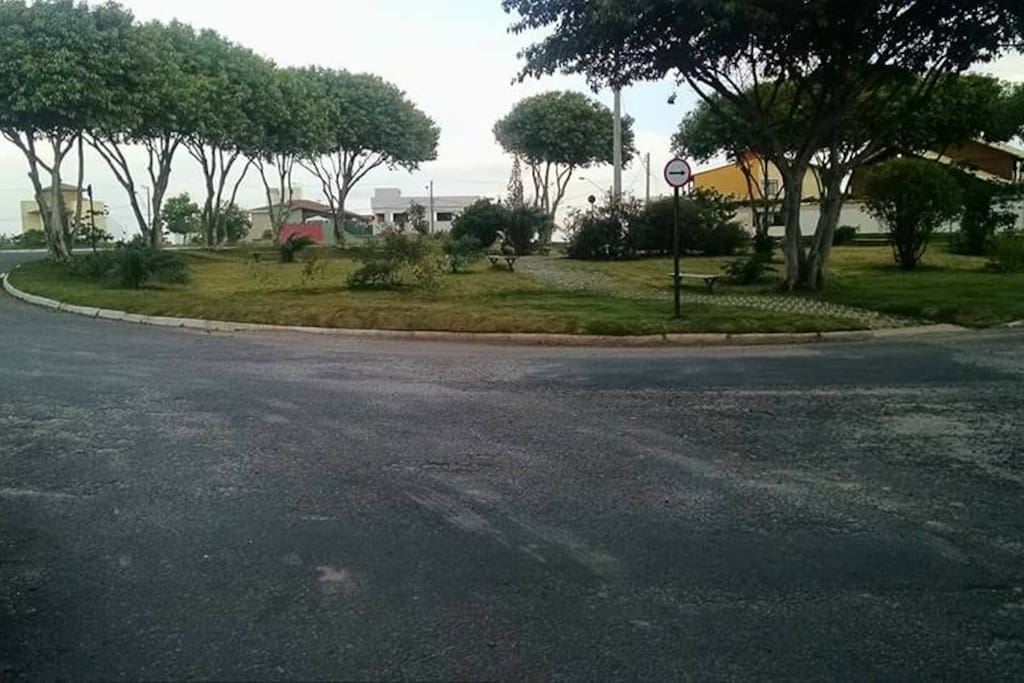 praça ao lado da casa