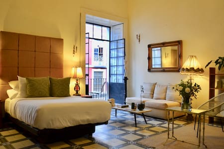 Beautiful Private Room in the Heart of Puebla
