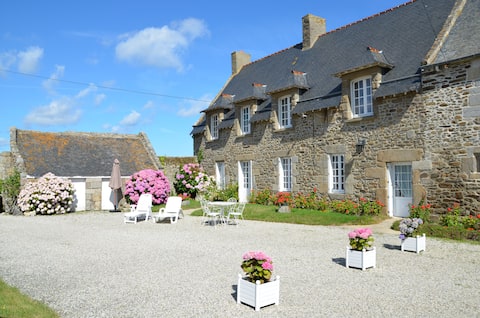 Popular Airbnb listing: Gîte de la Langotière in Cancale
