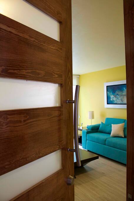 Acceso al departamento