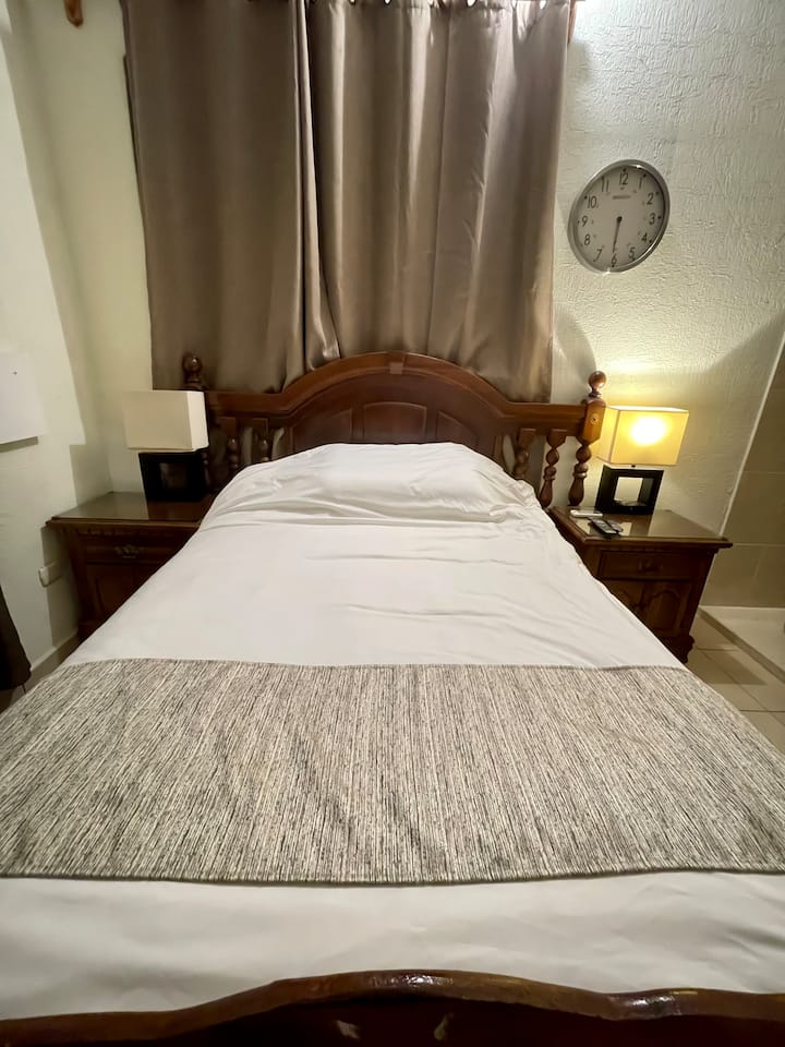 Cama matrimonial