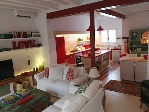 Popular Airbnb listing: "CasaBitxu" Maó. in Maó