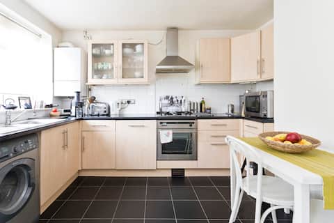 Stylish Private Superior room in Chiswick 1