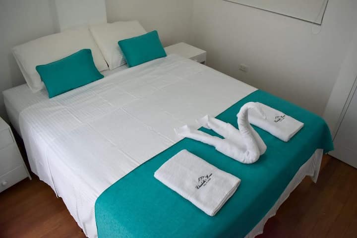 主卧-标准双人床