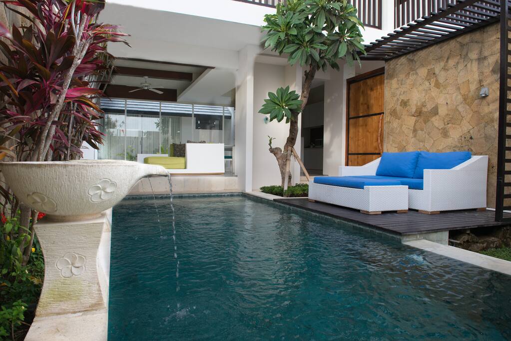 Private pool