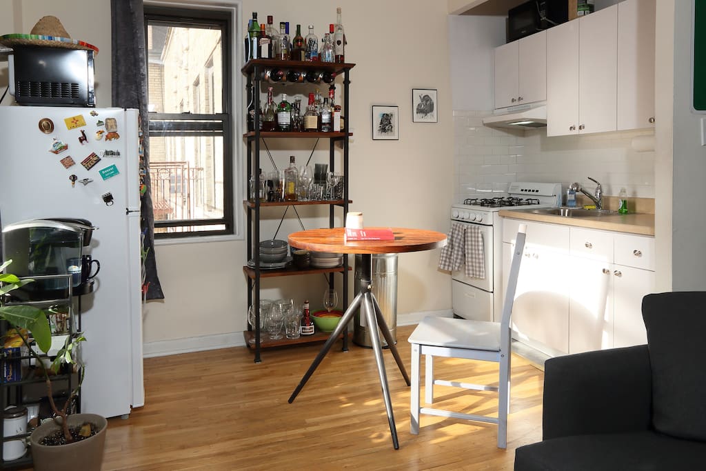Kitchen/dining area.