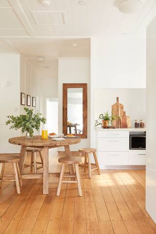 Paradiso Property – Drifters house and studio gallery image 5