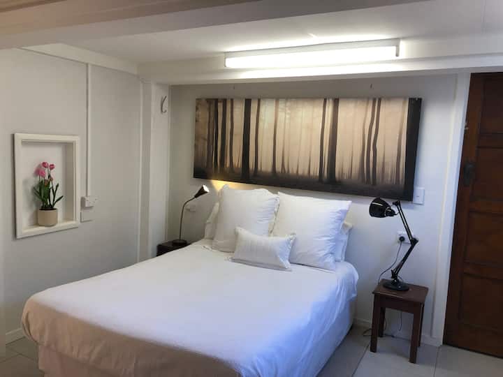 CONNECTED TO TOP LEVEL - 4TH BEDROOM