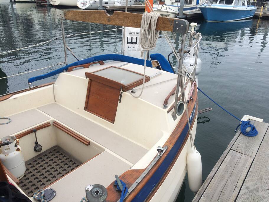 Aft cabin entrance