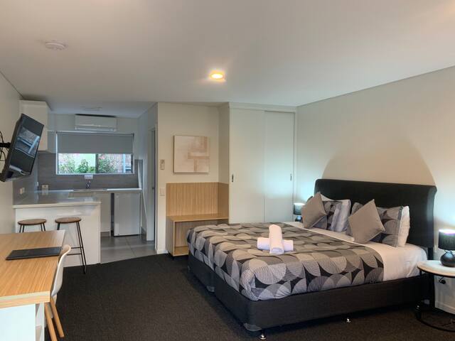 KING ROOM at coastal motel