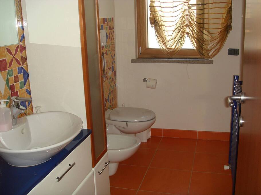 bagno con doccia