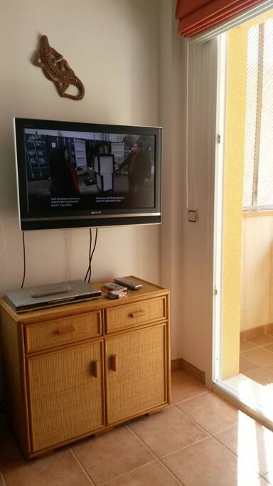 salón con t.v