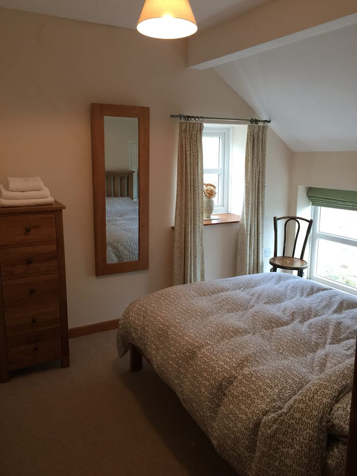 Წინა საძინებელი: