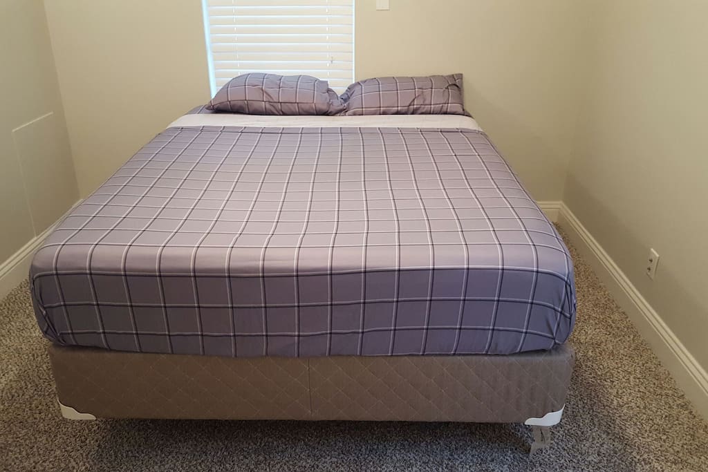 Queen bed