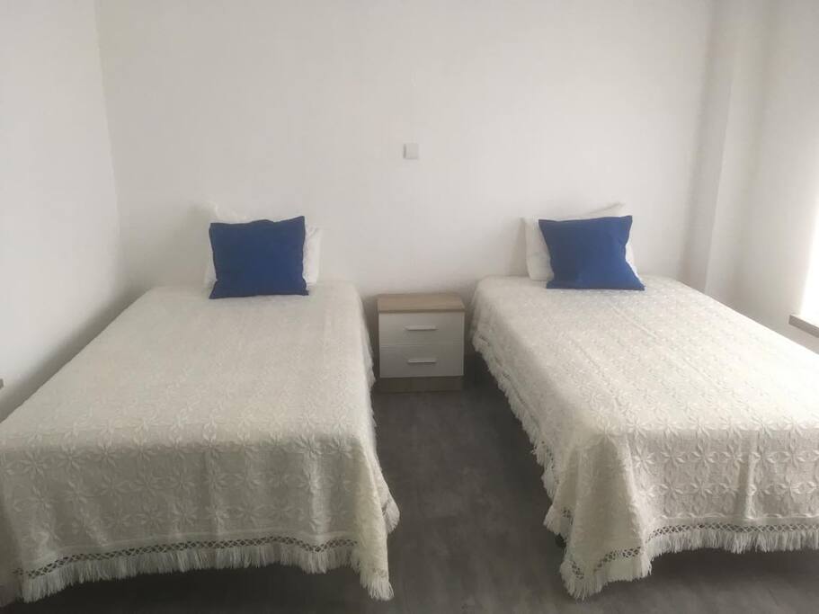 Quarto B (2 camas solteiro)