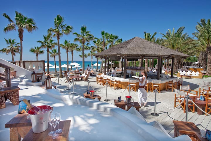 Penthouse in exclusive complex on the beach of Vera