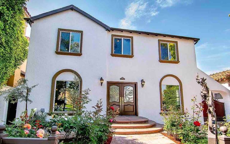 Mediterranean Dream 4Bed/3Bath near Beverly Hills gallery image 2