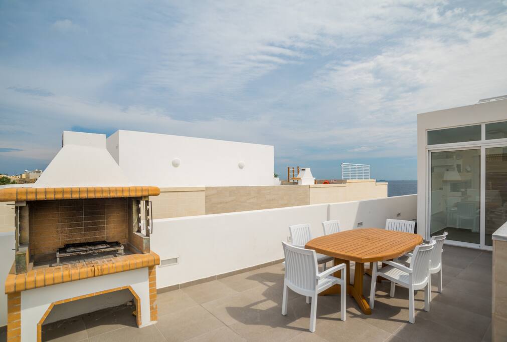 Outdoor Barbecue Area