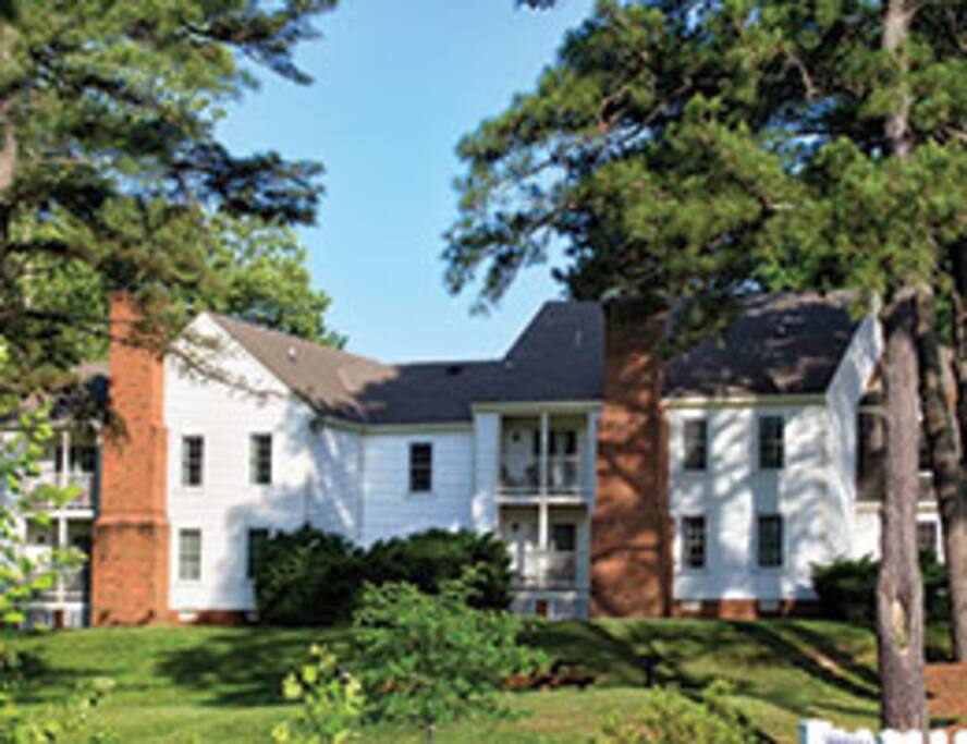 This is the Wyndham Patriots' Place, one of several resorts I can offer you, please enquire.