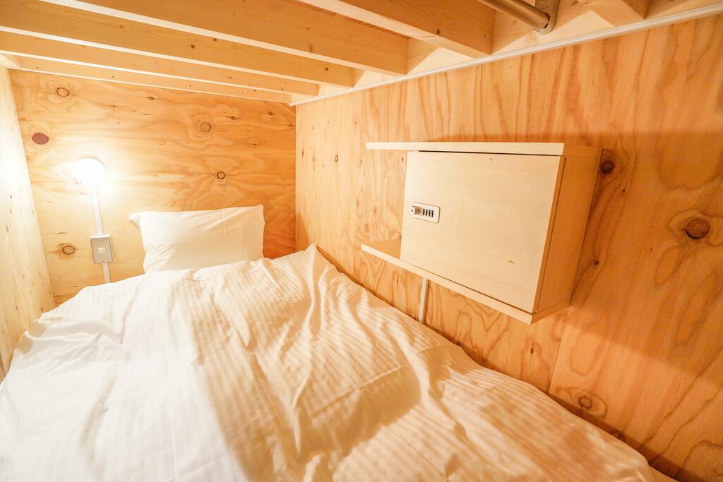 bed size 97×195cm