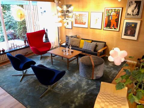 Unique 60s townhouse with proximity to everything.