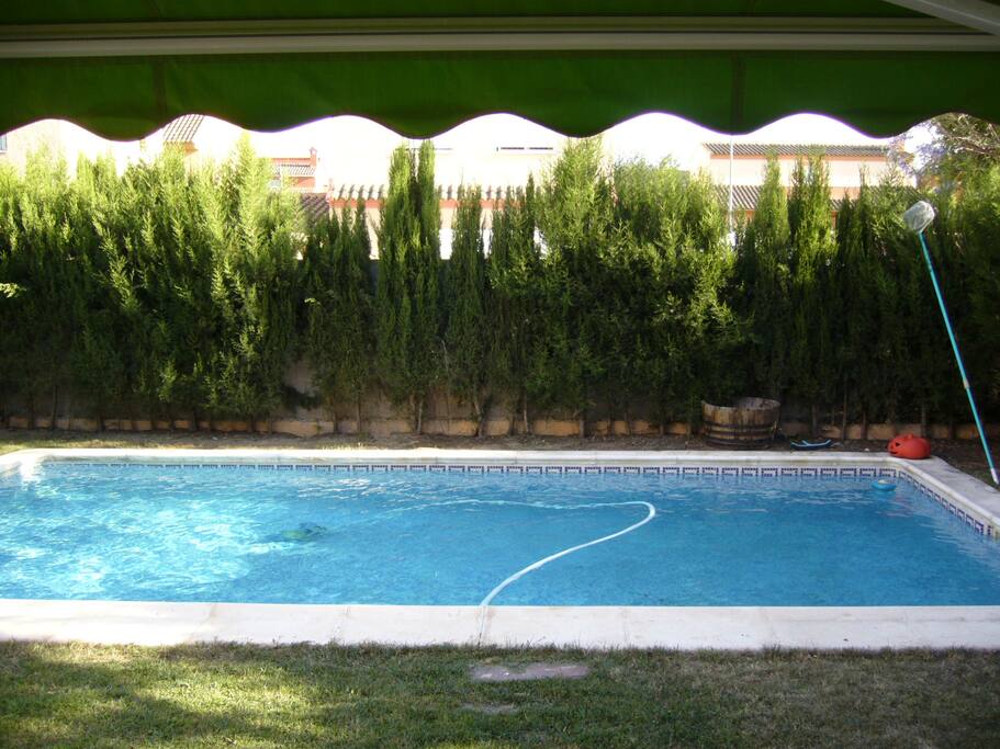 PISCINA DE LA CASA PRIVADA
