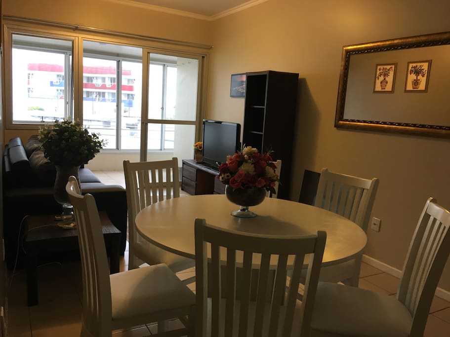 Sala de jantar e estar