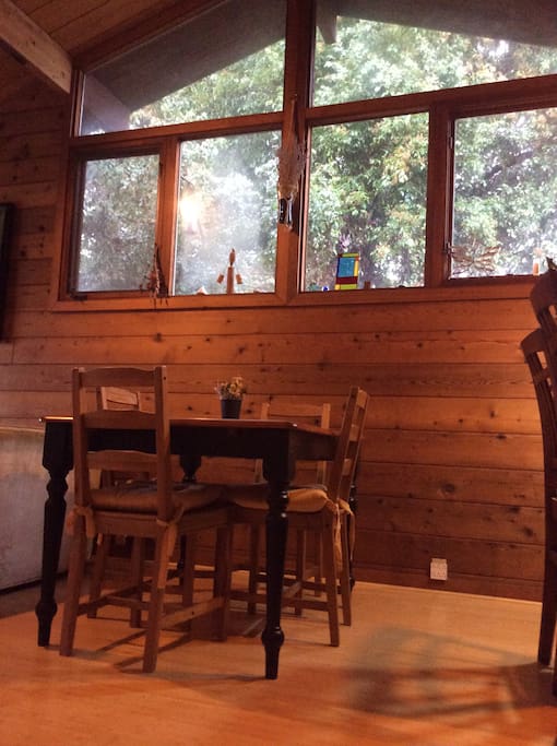 dining area with large, panoramic view of the yard