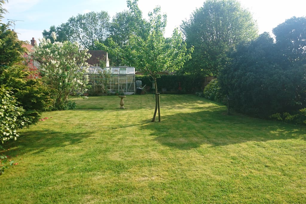 Family Friendly enclosed garden