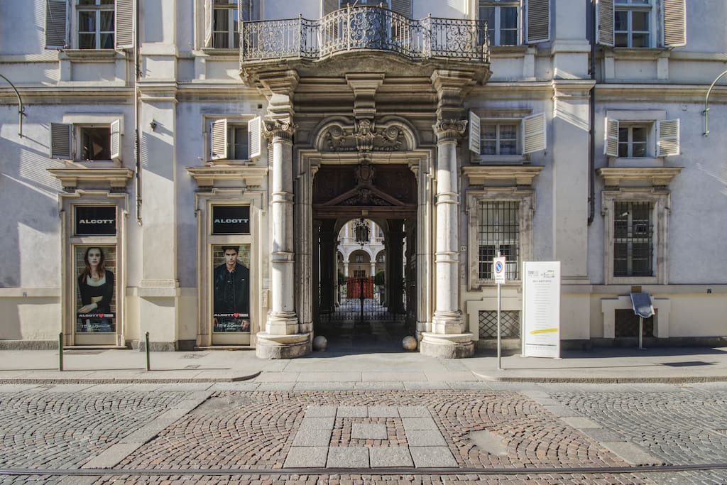 Ingresso al Palazzo