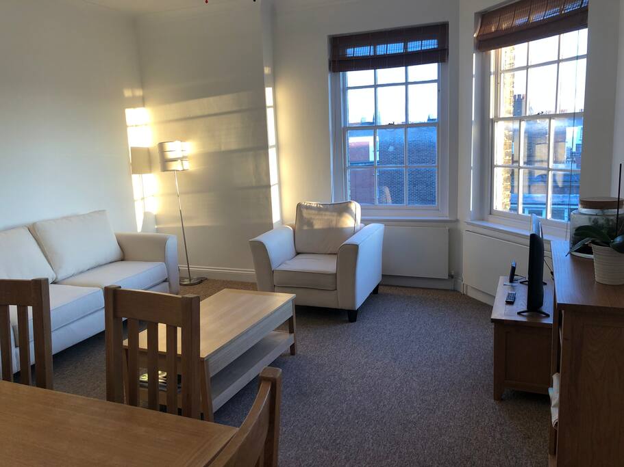 2 Bedroom , 2 Bath Luxury Flat in Chelsea Apartments for