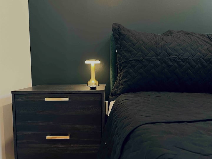 Glavni apartman s privatnim pristupom stražnjoj terasi.