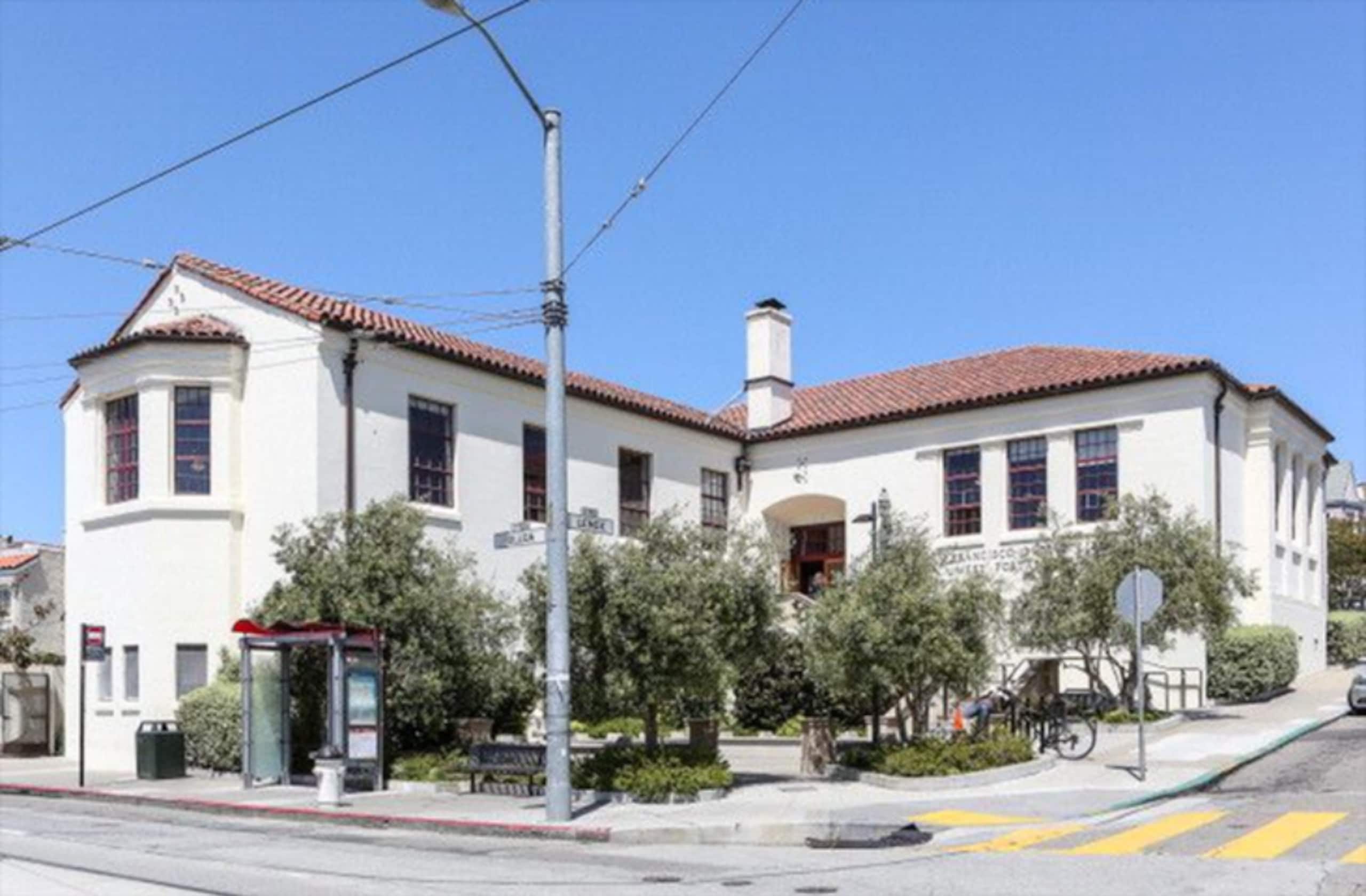Home in San Francisco · ★4.84 · 2 bedrooms · 2 beds · 2 baths - Image 10