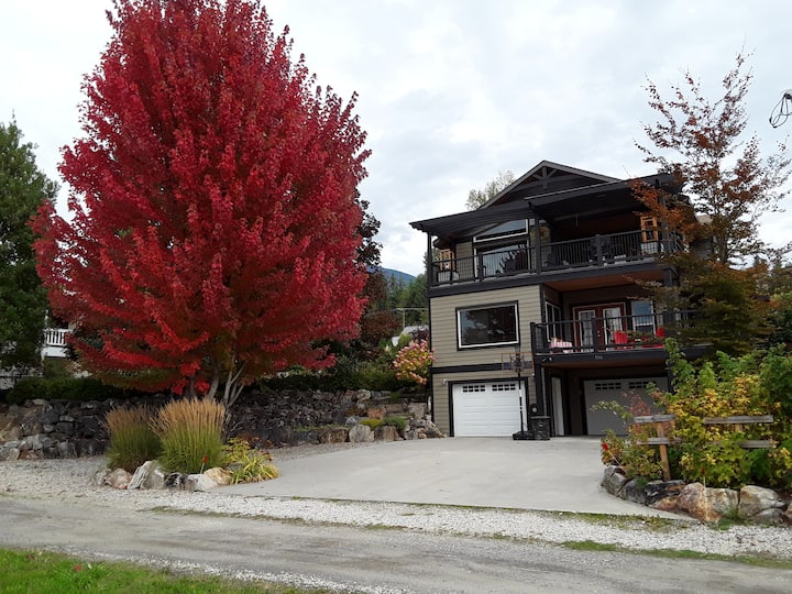 10 Best Airbnb Vacation Rentals In Nakusp, Canada Updated 2024 Trip101
