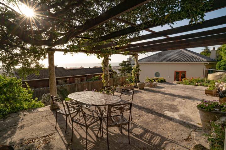 Mountain-side Cottage with Breathtaking Sea View gallery image 5