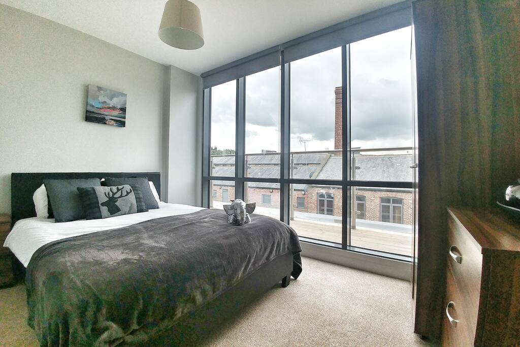 Second double bedroom