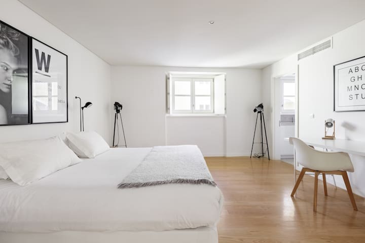 MY LX FLAT Avenida Liberdade Minimalist Flat gallery image 2