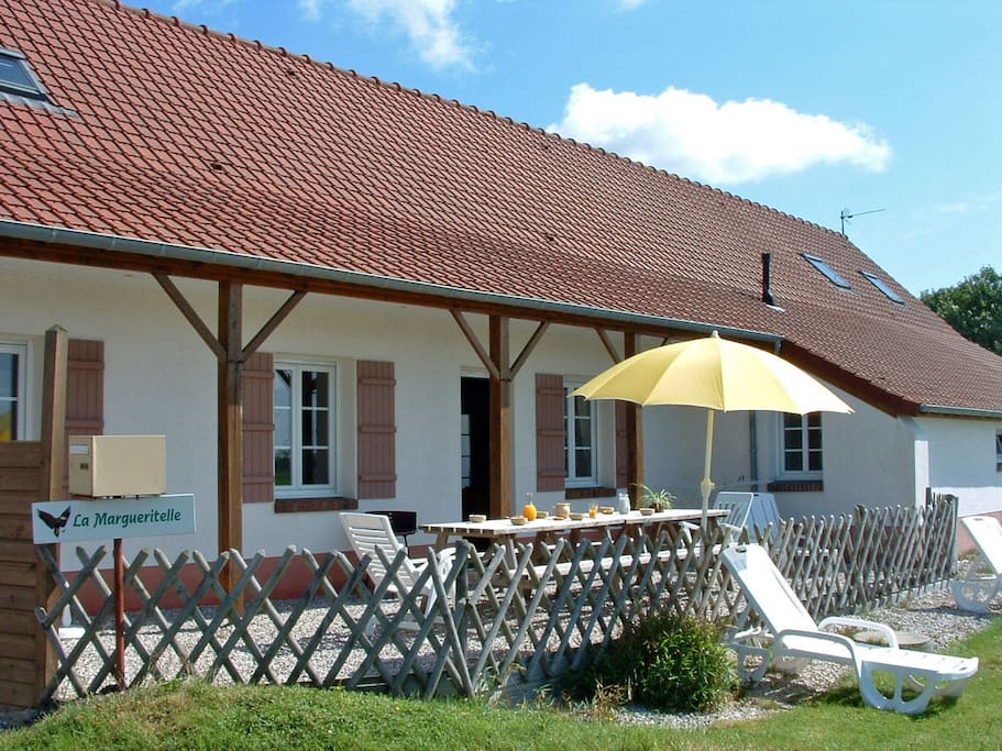Façade et terrasse sud
