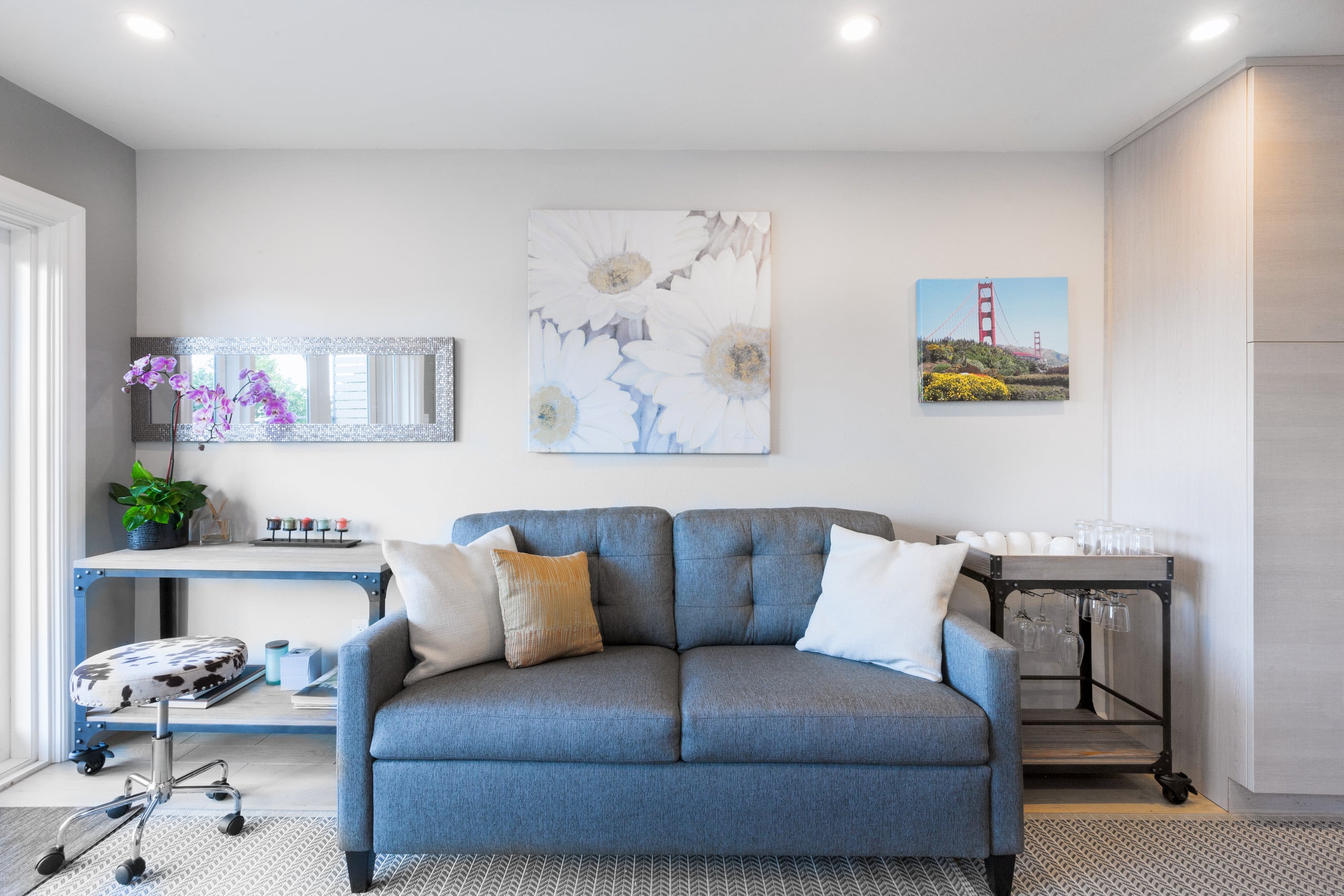 Home in San Francisco · ★4.89 · 2 bedrooms · 3 beds · 1 bath - Image 2