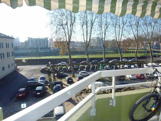 Studio centre ville avec parking sécurisé