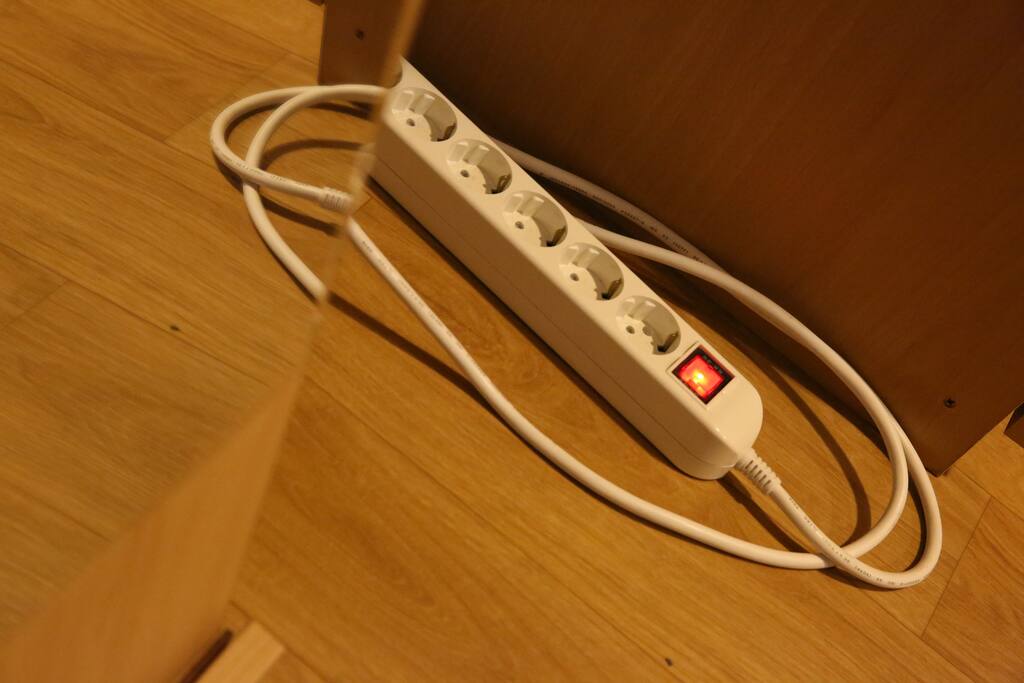 개인용 전기콘센터