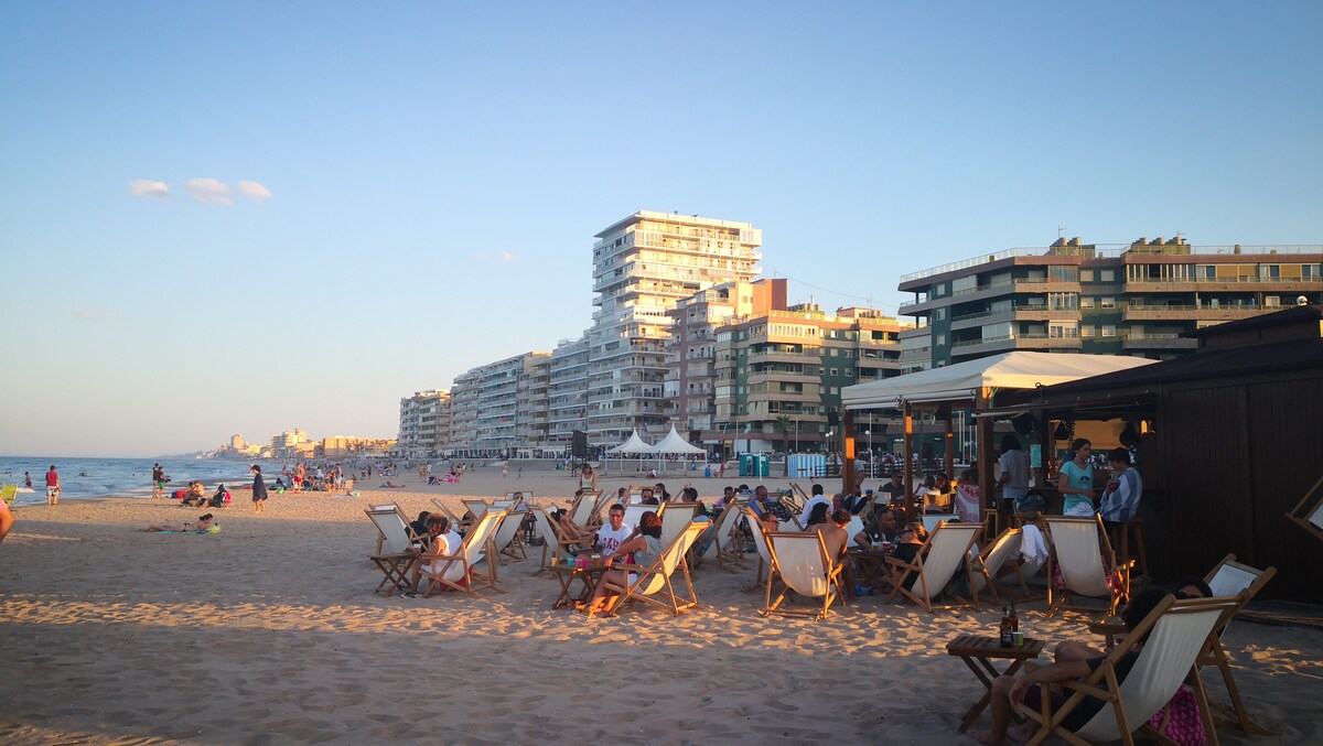 Top Airbnb: Cozy Apartment close to the beach in beatiful area en Sueca