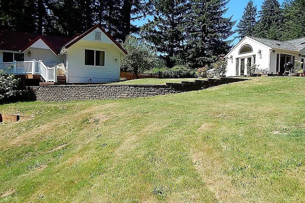 Two Houses on the Siuslaw River Houses for Rent in Mapleton, Oregon
