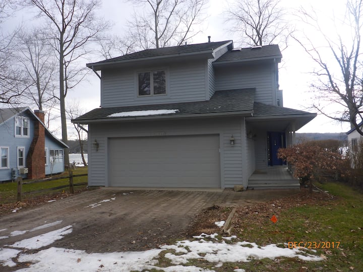 Strawberry Lake locations de vacances et logements Hamburg Township, Michigan Airbnb