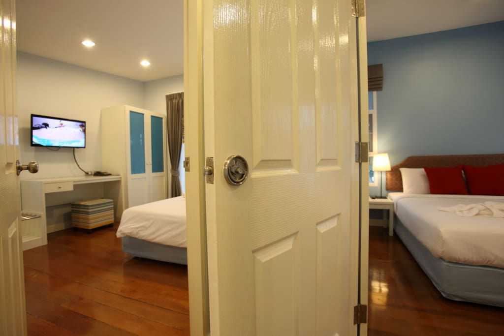 2 ห้องนอน (2 Bedrooms)