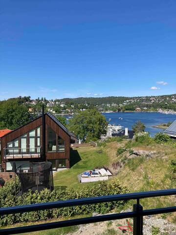 Luxurious house on island 15 mins from city center