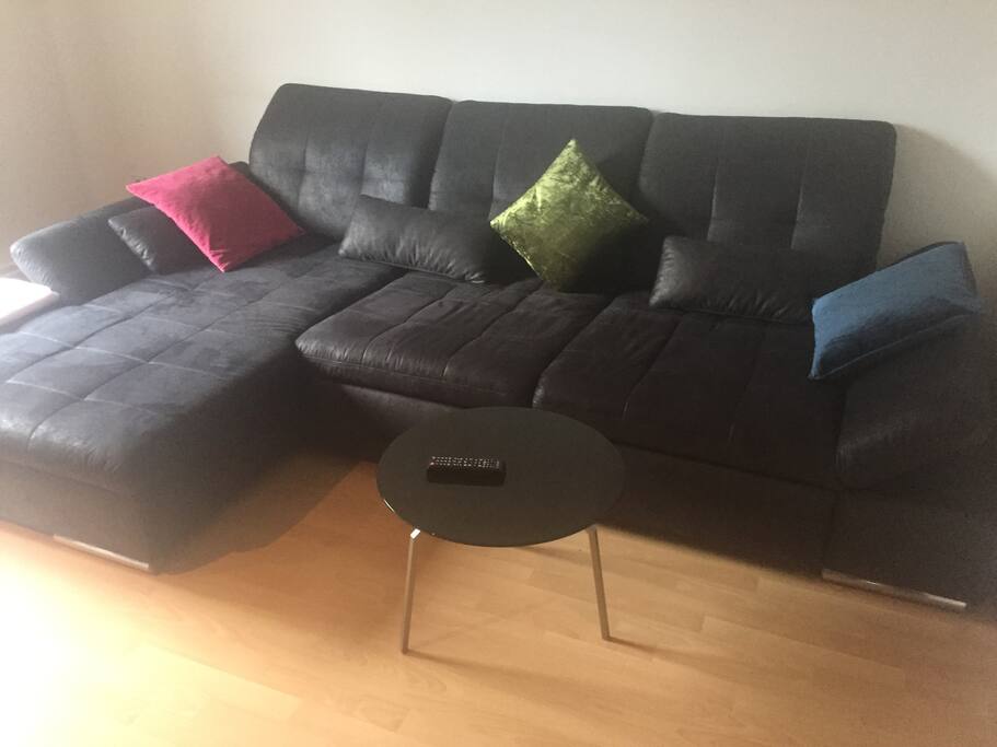 Wohnzimmer mit Schlafcouch