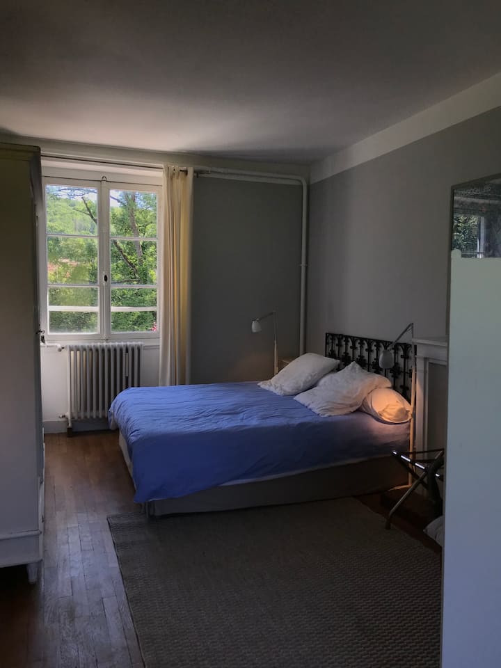 غرفة النوم 1