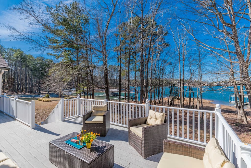 OASIS at Lanier Lakefront House Getaway Houses for Rent in Cumming, United